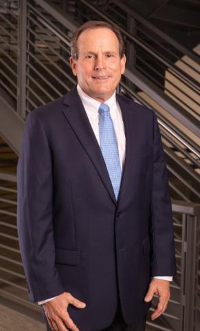 A headshot of Giff Daughtridge.